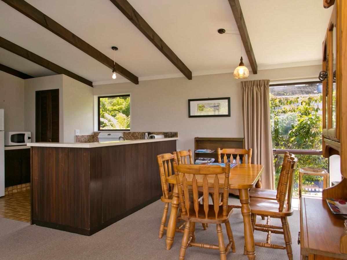Acacia View At No 3 - Acacia Bay Holiday Home Taupo Exterior photo