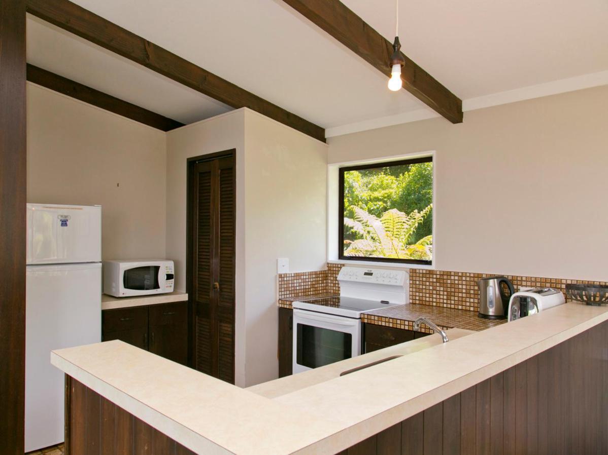 Acacia View At No 3 - Acacia Bay Holiday Home Taupo Exterior photo