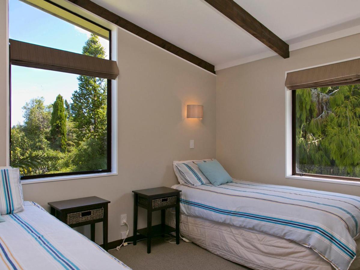 Acacia View At No 3 - Acacia Bay Holiday Home Taupo Exterior photo