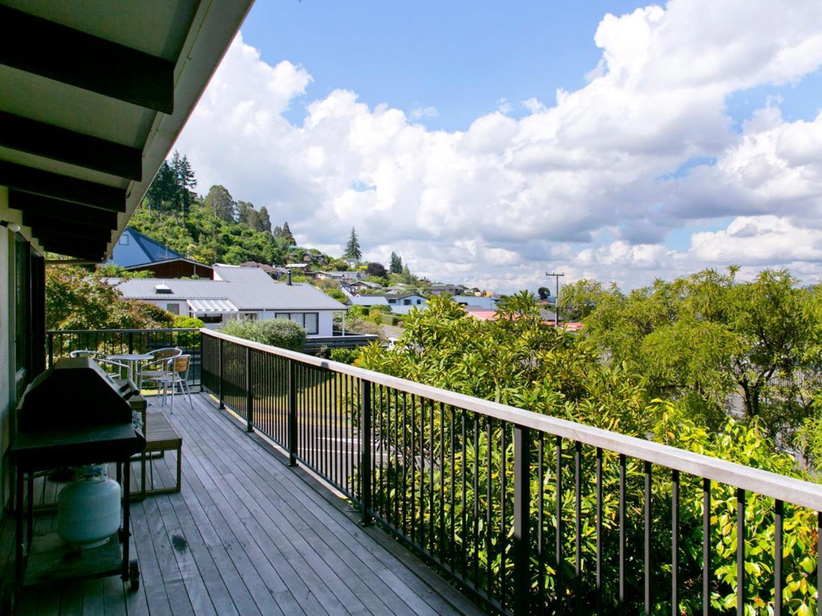 Acacia View At No 3 - Acacia Bay Holiday Home Taupo Exterior photo