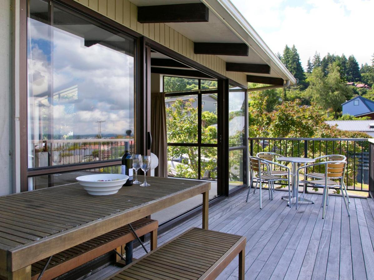 Acacia View At No 3 - Acacia Bay Holiday Home Taupo Exterior photo